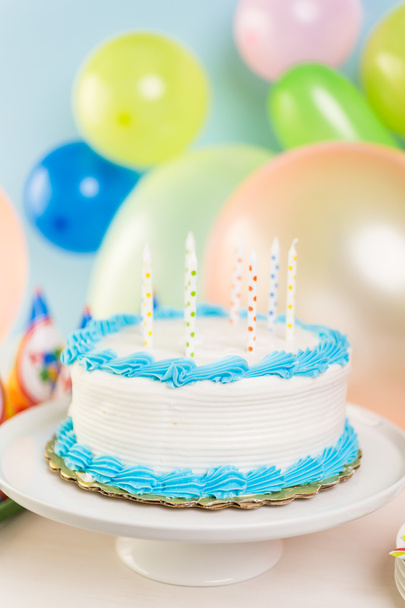 pastel de cumpleaños simple
 - Foto, imagen