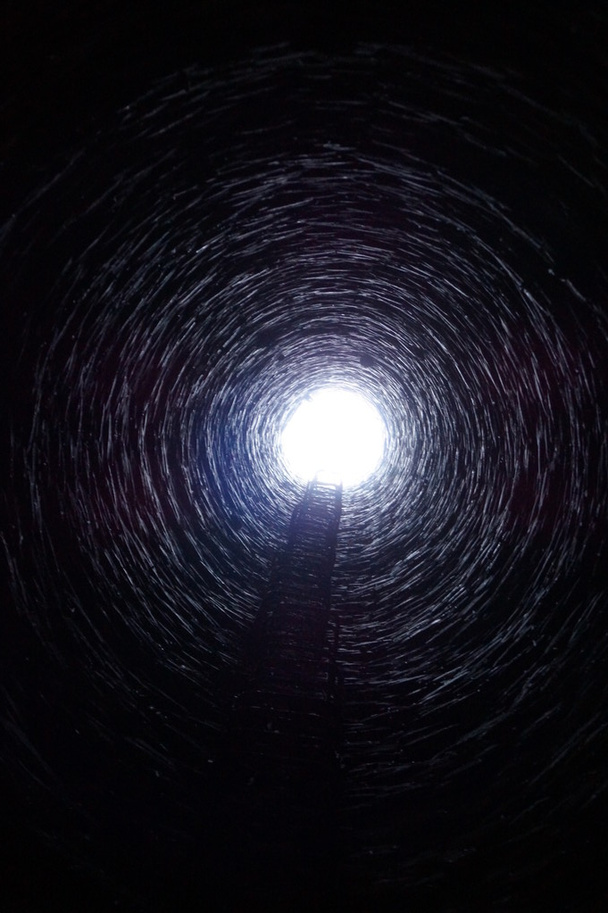 Luz no fim do túnel
 - Foto, Imagem
