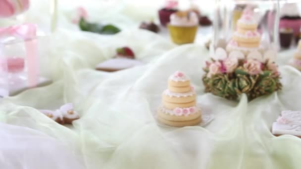 wedding, love, celebrations, romance, events, decoration, married, elegance, formalwear, restaurant
 - Кадры, видео