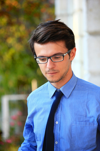 Retrato de close-up de homem adulto médio em óculos
 - Foto, Imagem