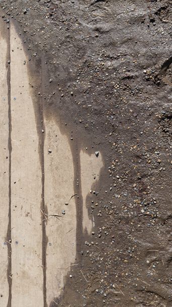 gravel and dirt on the wooden walkway - Foto, Imagen