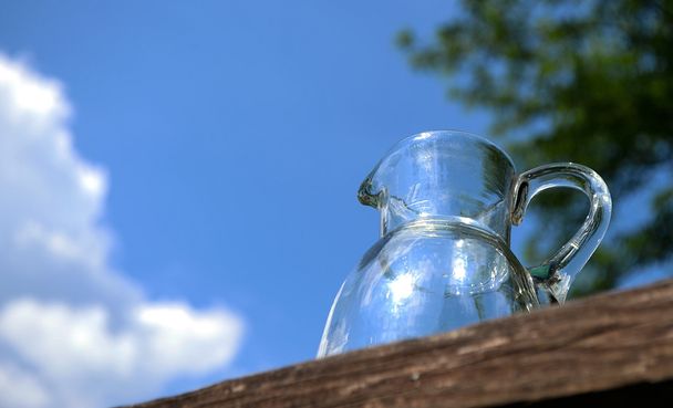 brocca di vetro vuota
 - Foto, immagini