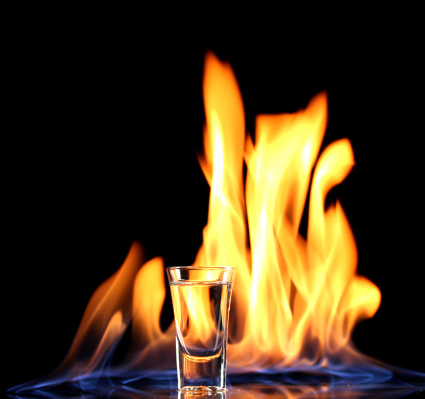 Flaming vodca on black background - Фото, зображення