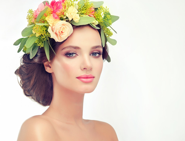 woman with floral wreath - Photo, Image