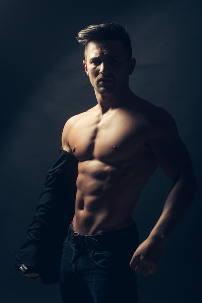 Man with muscular torso - Foto, Imagem