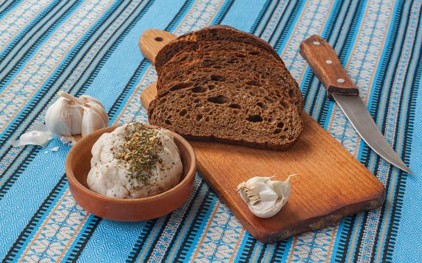 Поширення Pomazuha традиційний хліб - Фото, зображення