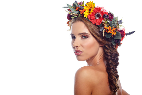 lady with wreath from flowers - Foto, Imagem