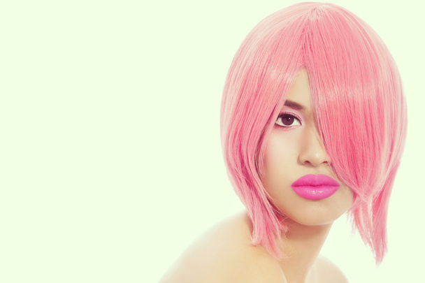 girl with pink choppy bob haircut - Zdjęcie, obraz