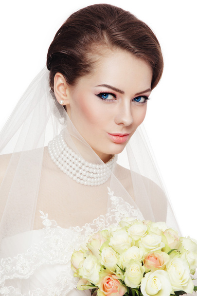 bride with stylish make-up - Φωτογραφία, εικόνα