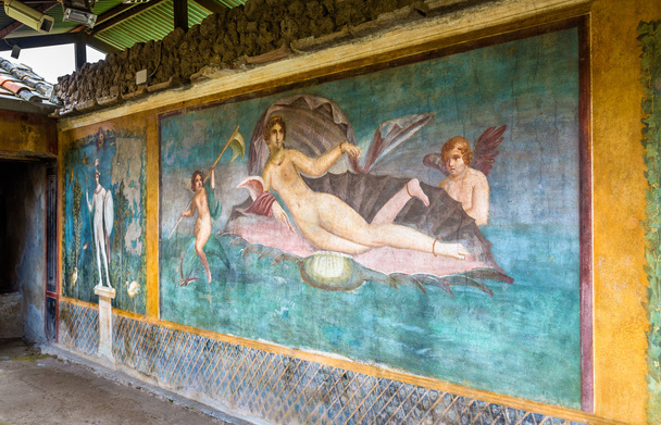 Венера в раковине, древняя римская фреска
 - Фото, изображение