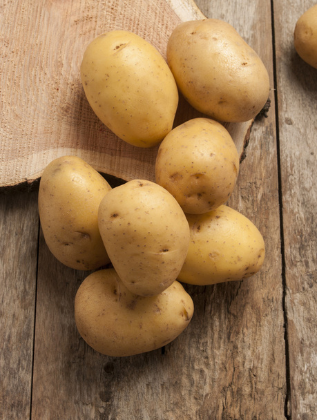 Batatas fecham
 - Foto, Imagem