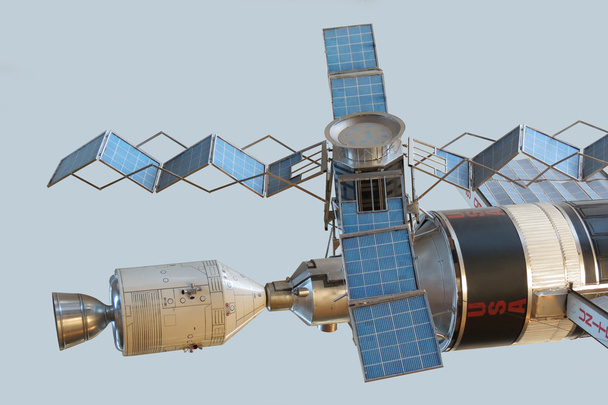 Модель орбитальной космической станции Скайлэб
 - Фото, изображение