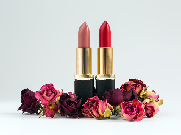 Red lipstick, cosmetics - Foto, imagen