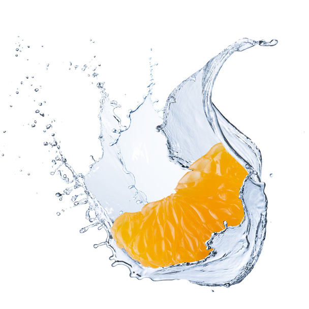 oranžová s stříkající vodě - Fotografie, Obrázek