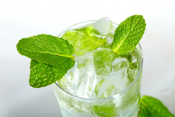 Mint ice wodka - Foto, afbeelding