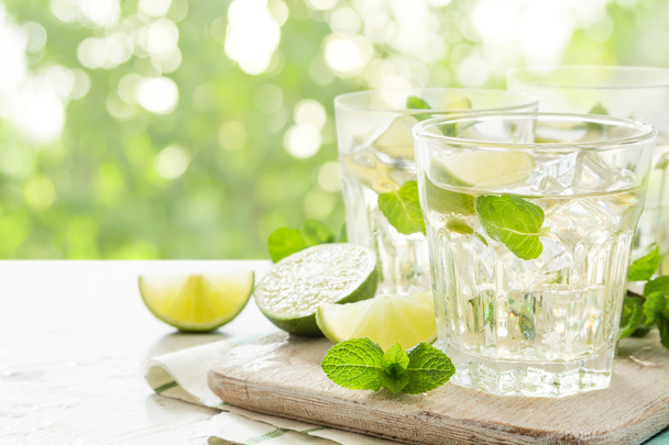 Fresh lemonade in glasses - Φωτογραφία, εικόνα