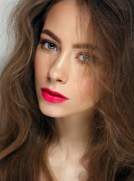 fashion studio portrait of beautiful young woman with elegant hairstyle - Zdjęcie, obraz