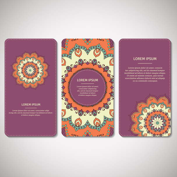 Set of ornamental cards, flyers with flower mandala - Vecteur, image