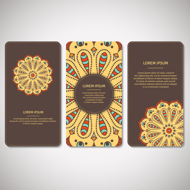 Set of ornamental cards, flyers with flower mandala - Vetor, Imagem