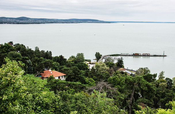 Nabrzeża w Tihany nad Balatonem, Węgry, Podróże destinat - Zdjęcie, obraz