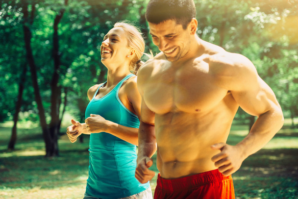 feliz casal jogging
 - Foto, Imagem