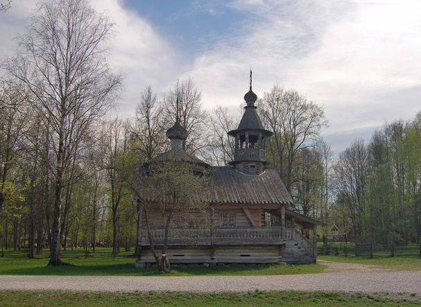 historyczny dom drewniany - Zdjęcie, obraz