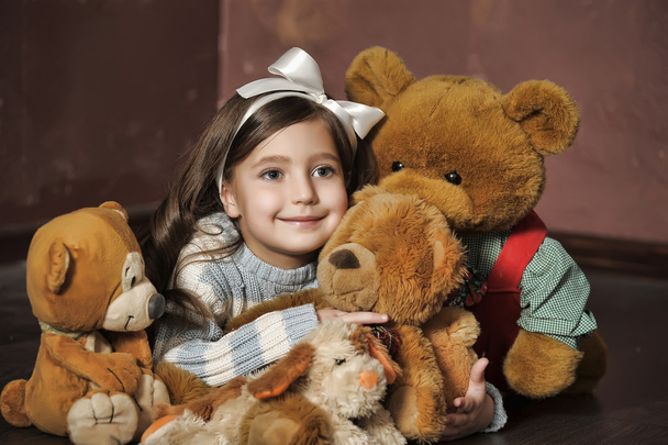 Girl with a bear-cub - Фото, зображення