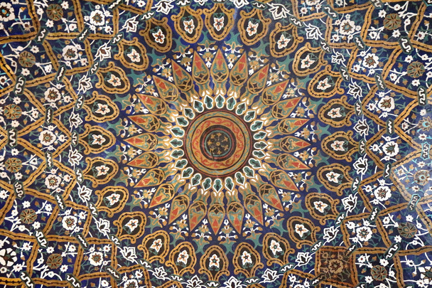 dekorierte Kuppel in iran - Foto, Bild