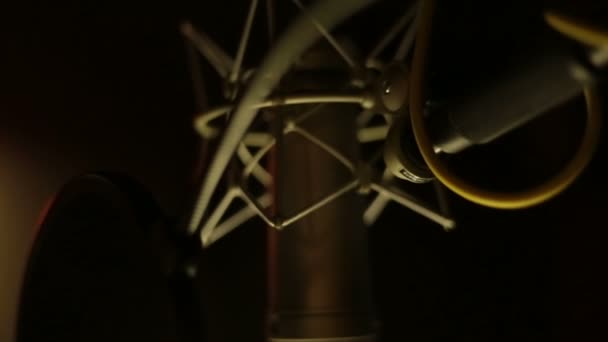 Microphone studio professionnel
 - Séquence, vidéo