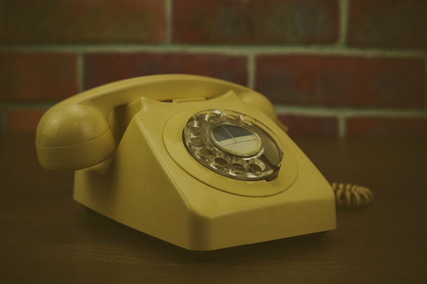 Старый ретро-телефон
 - Фото, изображение