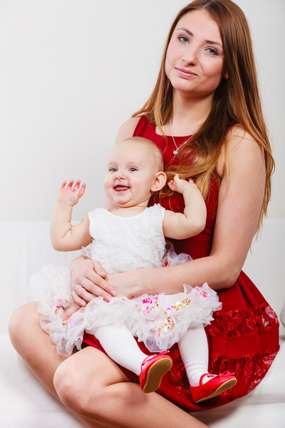 Beauty mother with toddler - Valokuva, kuva