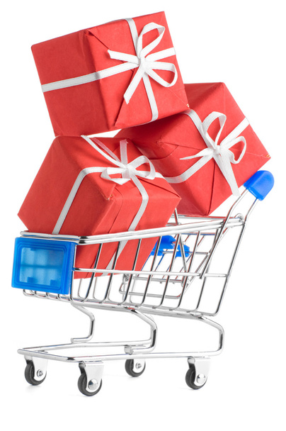 Shopping cart with gifts - Foto, Imagen