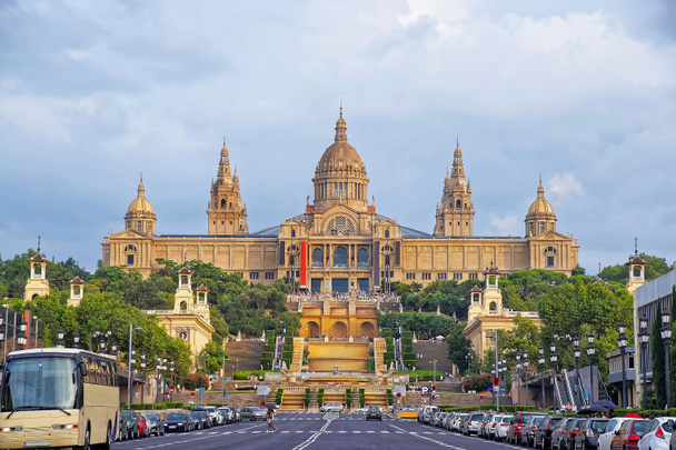Nemzeti Palace a Montjuic Hill Barcelonában, Spanyolországban - Fotó, kép