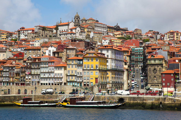 Porto - Portugália városkép a Douro-folyótól - Fotó, kép