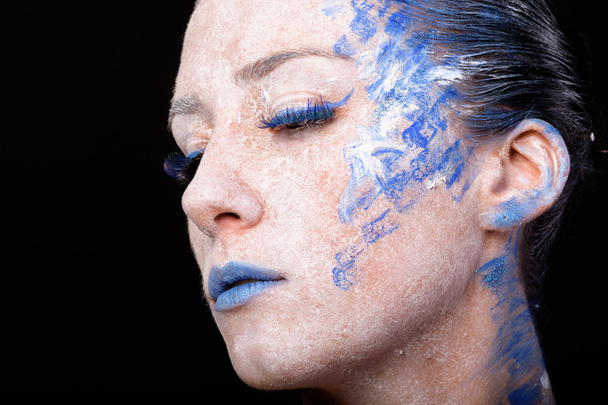 Art Make-up. Beautiful woman portrait with make-up, close-up - Foto, Imagem