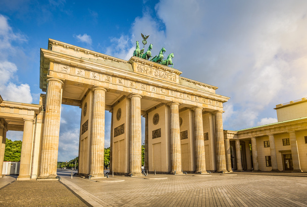 Puerta de Brandeburgo al amanecer, Berlín, Alemania
 - Foto, imagen
