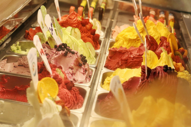разнообразные фрукты мороженое
 - Фото, изображение