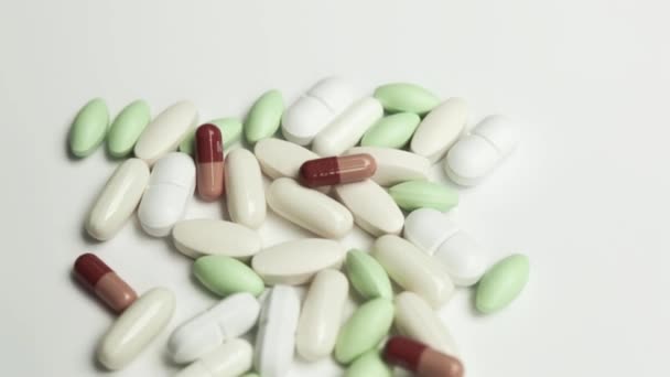 gyógyszerek és vitaminok fordult  - Felvétel, videó