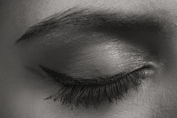 Bellissimo eye makeup eyeliner
 - Foto, immagini