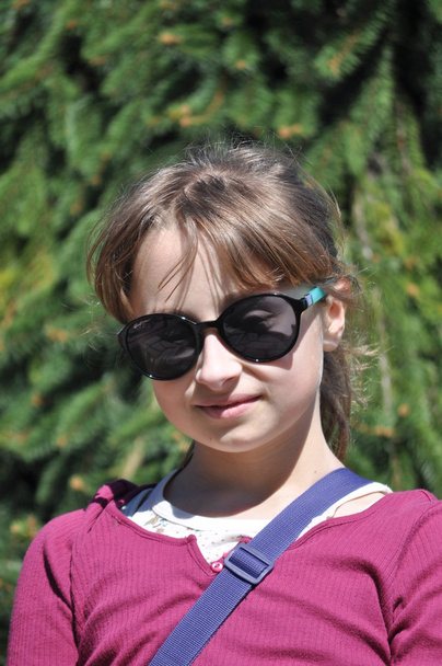 Портрет девушки в солнечных очках
 . - Фото, изображение