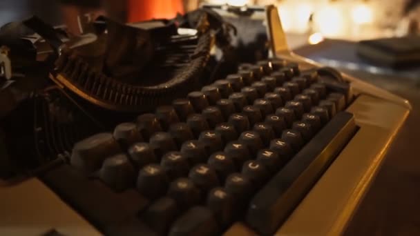 Γραφομηχανή παλιά ρωσική - Πλάνα, βίντεο