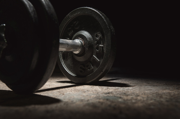 Light and shadow on a dumbbell - 写真・画像