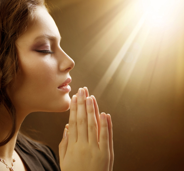 γυναίκα προσεύχεται - Φωτογραφία, εικόνα