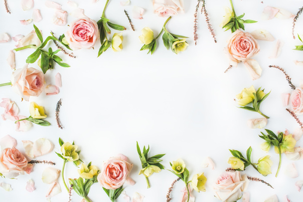 frame met roze rozen  - Foto, afbeelding