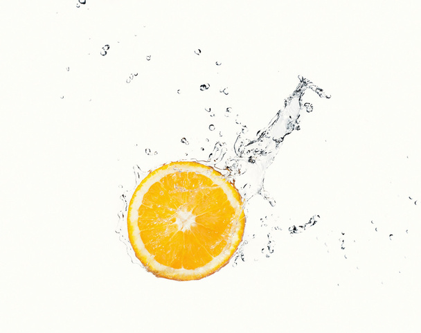 lemon with water splash - Фото, зображення