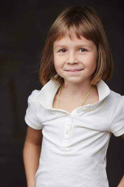 portret van schattig klein meisje - Foto, afbeelding