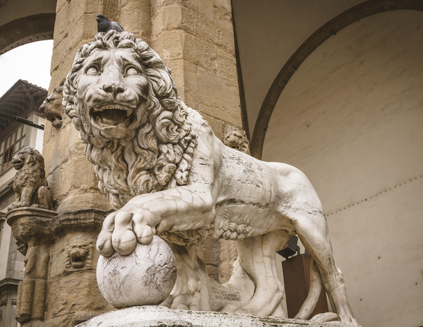 Lion statue at Piazza Della Signoria, Florence - Photo, image