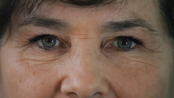 close up eyes of an old woman - Footage, Video