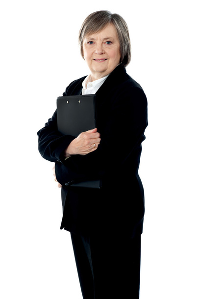 Corporate Lady posiert mit Dokumenten - Foto, Bild