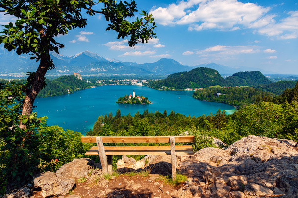 Lago di Bled in estate, vista dall'alto, Slovenia
. - Foto, immagini